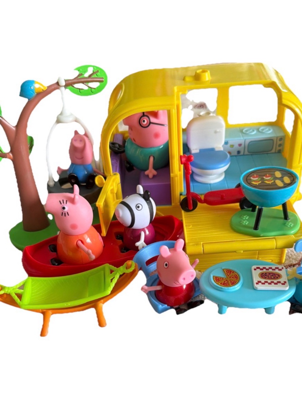 Peppa Pig Yellow Camper Playset with Character Figures and Accessories Kids Toy